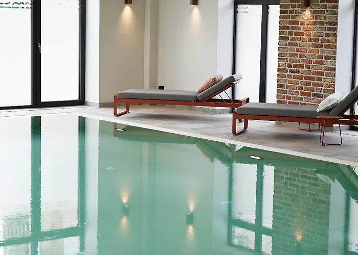 Binnendiek Haus 2 4 *